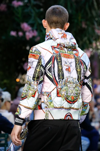 Look 66